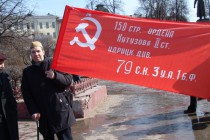 Собравшиеся потребовали не допустить участие военных НАТО в Параде Победы