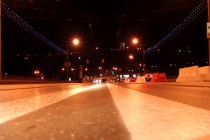 На мост нанесена специальная разметка