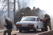 Действия ОМОН по задержанию преступников