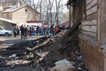 Пикет прошел во дворе сгоревшего дома в центре Нижнего Новгорода