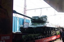 В составе эшелона танк