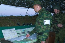 Пункт управления руководителя учений. Командир учений, полковник Вячеслав Буров, проверяет готовность подразделений к учениям