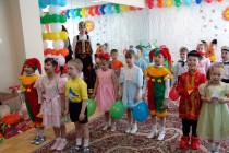 Воспитанники детского дома №6 в Нижнем Новгороде устроили небольшой концерт для гостей