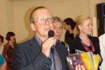 Ведущий программы Умники и умницы Юрий Вяземский