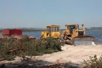 Тяжелая техника, привлеченная для тушения пожара