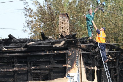 Деревянный двухэтажный дом сгорел на улице Большая Покровская, 111 в Нижнем Новгороде