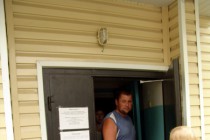 Погорельцы с гуманитарной помощью