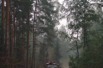 Ранним утром добровольцы вновь выезжают тушить леса