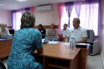 Геннадий Суворов провел прием погорельцев в Выксунском районе Нижегородской области