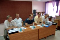 Застройщики и представители местных администраций принимали поручения от Геннадия Суворова