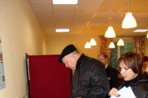 Валерий Шанцев с супругой Татьяной проголосовали одними из первых