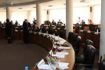 Круглый зал в здании администрации Нижнего Новгорода, где проходят заседания депутатов городской Думы