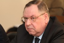 Депутат Владимир Аношкин