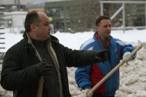 Глава администрации Нижнего Новгорода Олег Кондрашов успел поработать и у памятника Чкалову, и у больницы №5