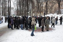 Более 50 человек пришли на площадь Свободы с листовками Стратегии 31