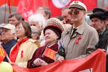 Около 400 человек 1 мая приняли участие в праздничном шествии и митинге НРО КПРФ в Нижнем Новгороде