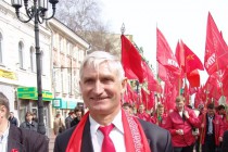 Секретарь обкома КПРФ Николай Рябов