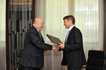 Губернатор Нижегородской области Валерий Шанцев и президент Сбербанка России Герман Греф