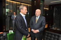 Губернатор Нижегородской области Валерий Шанцев, президент Сбербанка России Герман Греф