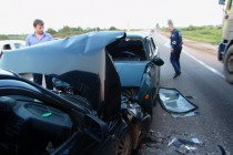 Лобовое столкновение ВАЗ-2107 и ВАЗ-2111