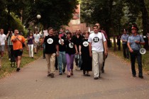 Около 18:30 участники Стратегии 31 молча двинулись  в сторону ул. Варварской