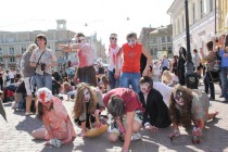 Зомби на главной улице города