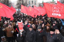 Участники митинга единогласно приняли резолюцию к властям с требованием отменить результаты выборов