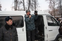 Андрей Шмонин просит собравшихся разойтись