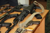 Арсенал у экспертов насчитывает свыше 100 единиц оружия