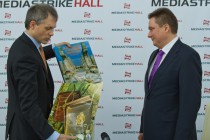 Руланд Ван Гестел поздравил Сергея Малова с днем рождения