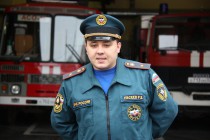 В роли экскурсовода выступил заместитель начальника первого отряда Федеральной противопожарной службы по охране города Руслан Евсеев