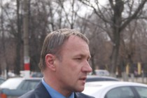 Директор департамента по дорожному хозяйству Андрей Жижин