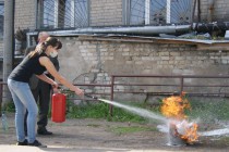 Практические занятия с огнетушителем