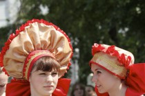 Участники акции Ассамблея исторического костюма Виват, Россия!
