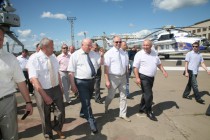 В торжественных мероприятиях принял участие губернатор Нижегородской области Валерий Шанцев