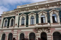 Некоторые собственники зданий уже отремонтировали фасады