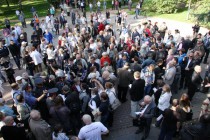 Участники митинга