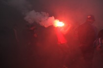 Колонна болельщиков ЦСКА идет на стадион Локомотив