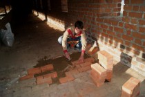 Работы по восстановлению кремлевской стены продолжаются