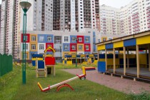 Новое дошкольное образовательное учреждении имеет бассейн, актовый зал и большой спортивный зал.