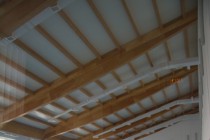 Школа в 20 квартале оснащена двумя бассейнами (один классический 25-метровый, другой - специальный детский)