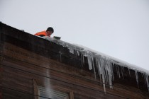 Больше всего уборкой кровель недовольны жители Нижегородского района