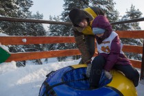 Посадка в тюбе простая, главное правильно сложить ноги