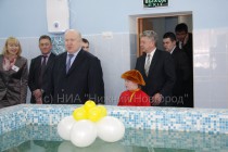 Глава региона осмотрел бассейн детского сада