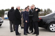 Михаил Бабич осматривает будущую площадку ульяновской особой экономической зоны портового типа