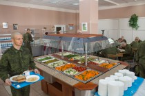 Новая система питания военнослужащих по призыву с элементами шведского стола введена в 20-ой Армии