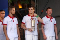 Хранители огня Универсиады на главной площади Нижнего Новгорода