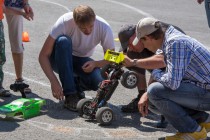 Гонки на радиоуправляемых автомоделях