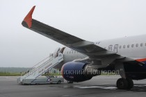 А-320 в нижегородском аэропорту в ожидании пассажиров