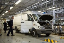 На конвейере производства автомобилей Mercedes-Benz Sprinter на ОАО ГАЗ